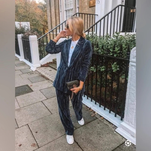 Topshop Crinkled Velvet Suit Matching Blazer & Trousers Wide Leg Blue Size 4 NWT - Picture 6 of 16